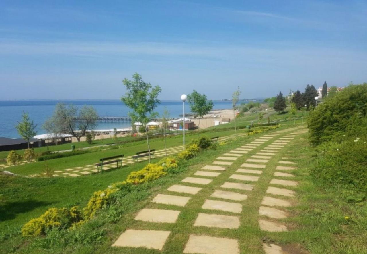 Family Hotel Aqua Ravda ภายนอก รูปภาพ